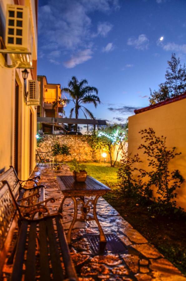 Sunrays Housing Apartamento Calamata Exterior foto